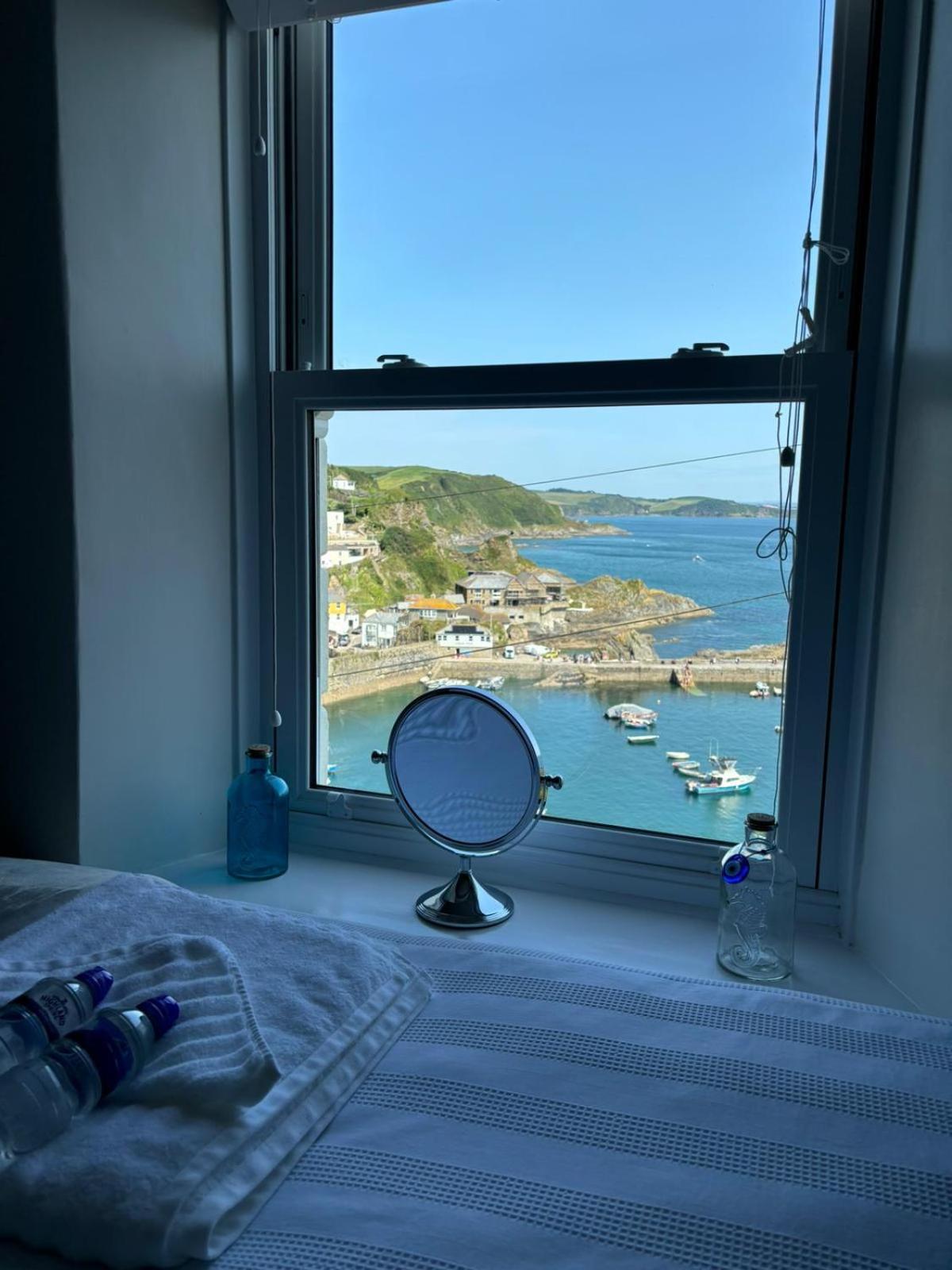 What A View Mevagissey Bagian luar foto